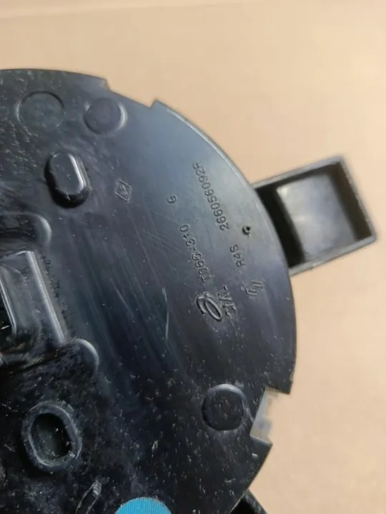 FARO HALÓGENO ESQUERDO DIANTEIRO RENAULT TWINGO III OEM 266056092R image 4