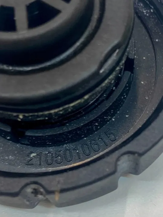 Kühlmittelbehälter Mercedes-Benz OEM A2105010615 image 9