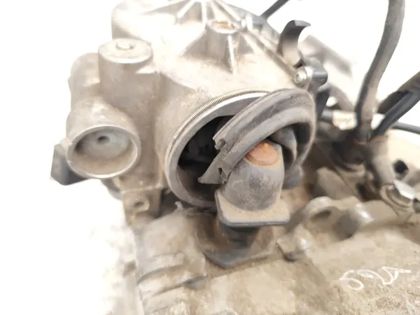 Automaattivaihteisto Peugeot Bipper 1.4 HDi Diesel 2012 OEM image 8