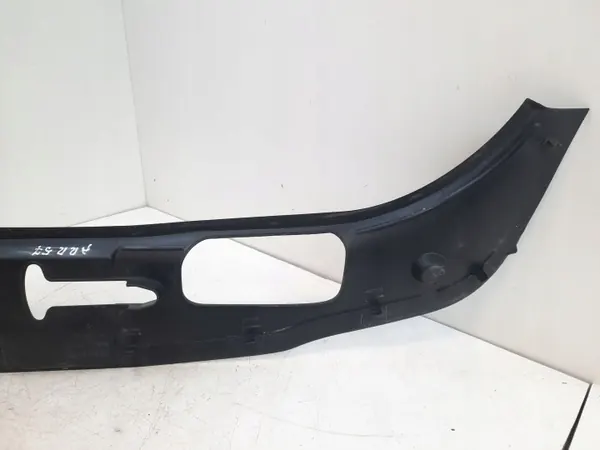 Cubierta cinturón delantero Porsche Panamera OEM 97050181100 image 3