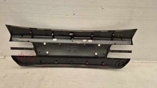 Garniture de hayon arrière OEM 87311-T6000 pour Hyundai Genesis image 9