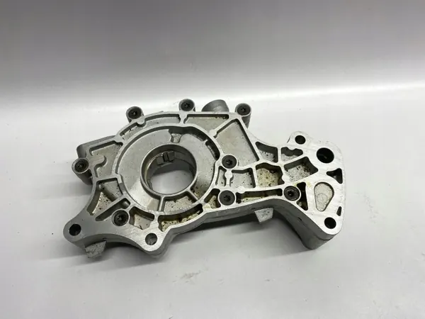 Pompe à huile Ford OE 7T4E-6621-AC - État utilisé image 5