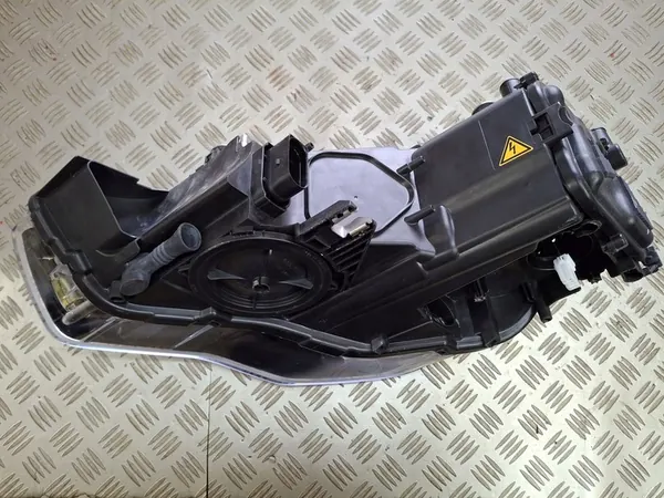 AUDI A1 8X Faro Xenón Derecho 8X0941044 image 3