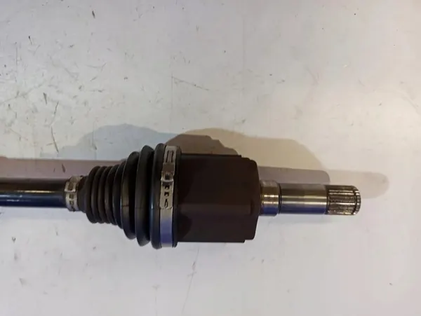 Fram vänster axel Saab 9-5 2.0L 2011 10090883 image 2