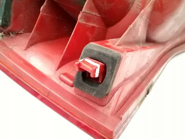 VW Passat B6 Kombi Lámpara Trasera Derecha 3C9945096N image 10