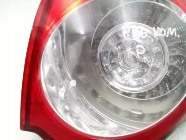 VW Passat B6 Kombi Lámpara Trasera Derecha 3C9945096N image 3