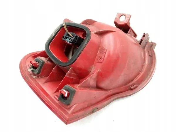 VW Passat B6 Kombi Lámpara Trasera Derecha 3C9945096N image 9