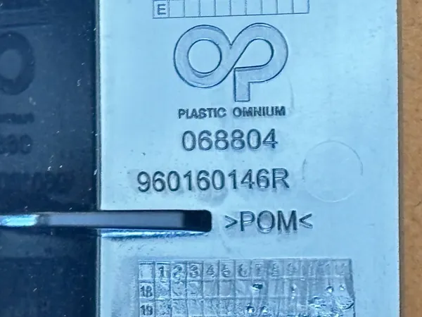 RENAULT MASTER IV Deslizamento de Para-choque Direito Frontal OEM 960160146R image 4