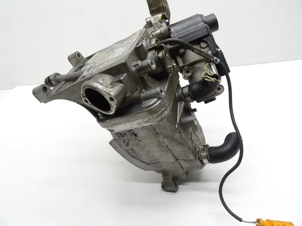 EGR-jäähdytin 3.0 TDI Audi A4 B8 A5 8T OEM 059131515ET image 6