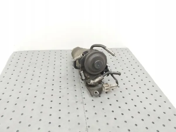 Toyota Kraftstofffiltergehäuse OEM 2330033060 - Gebraucht image 4