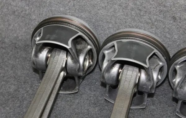 BMW MINI Kolben Pleuel Satz OEM 8678934 image 8