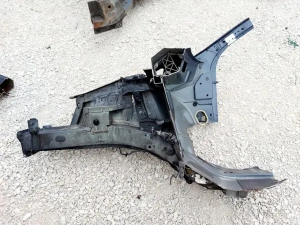 Faldón Delantero Derecho Renault OE OEM TEB66 image 10
