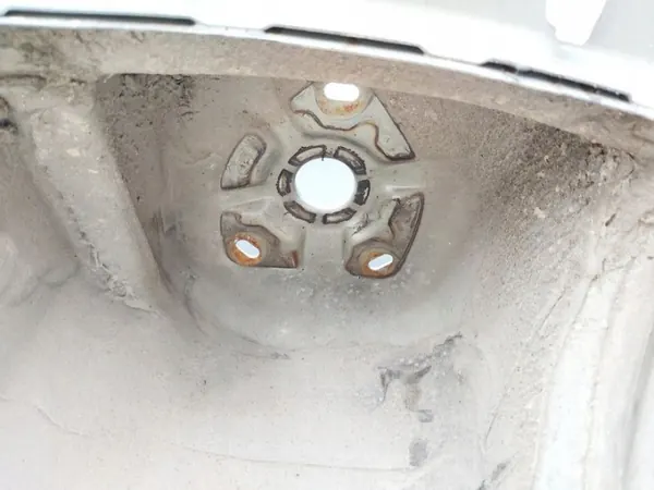 Faldón Delantero Derecho Renault OE OEM TEB66 image 4