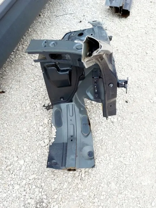 Faldón Delantero Derecho Renault OE OEM TEB66 image 9