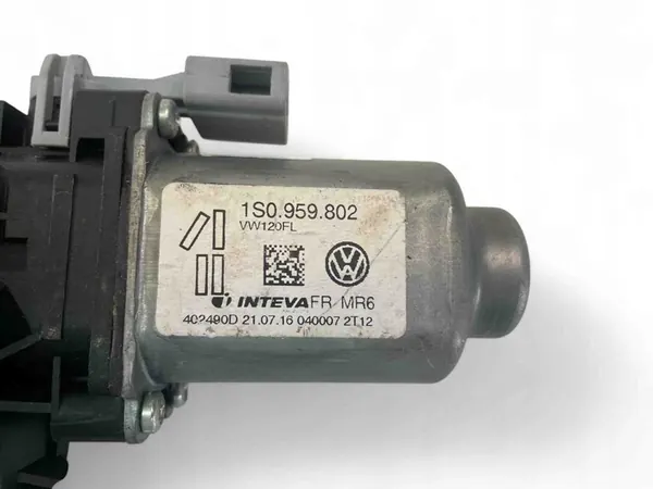 VW UP Etu Oikea Ikkunamoottori (121, 122, BL1, BL2) OEM image 8