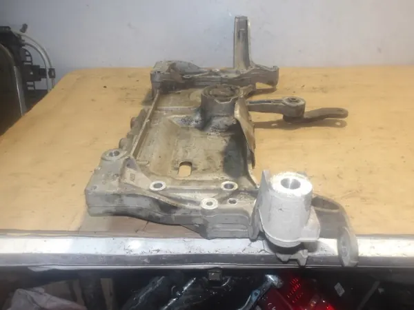 Pastilhas de travão dianteiras OEM 1K0199369D para Audi A3 8P image 3