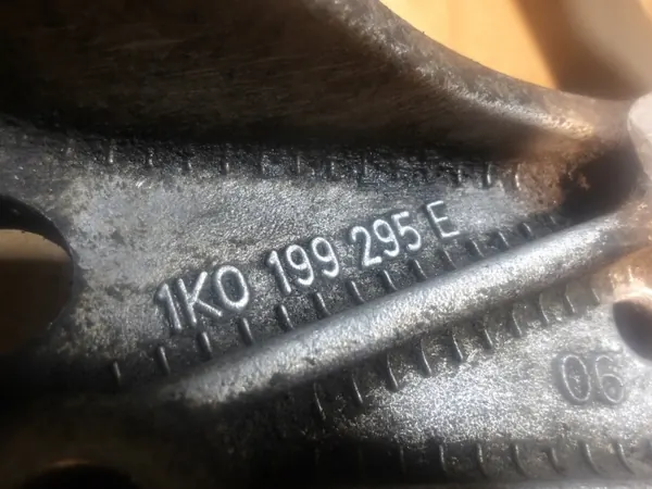 Pastilhas de travão dianteiras OEM 1K0199369D para Audi A3 8P image 8