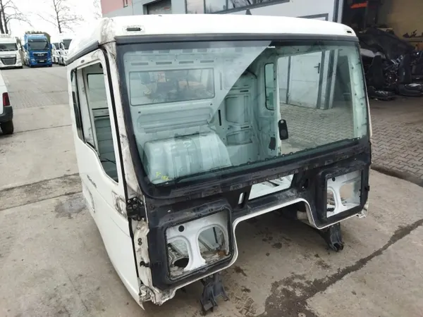 Gebruikt MAN TGS Euro 6 cabineframe OEM KABINA image 2