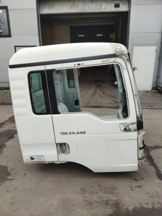 Gebruikt MAN TGS Euro 6 cabineframe OEM KABINA image 3