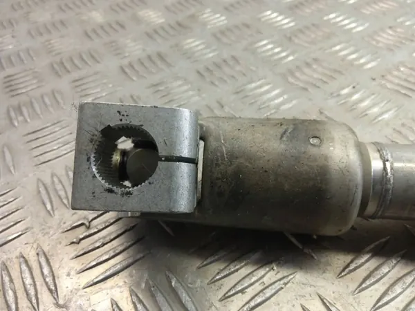 Lenksäulengelenk BMW X1 F48 F49 OEM 6865653 image 8