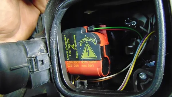 AUDI A3 8P Faro Xenón Izquierdo image 8