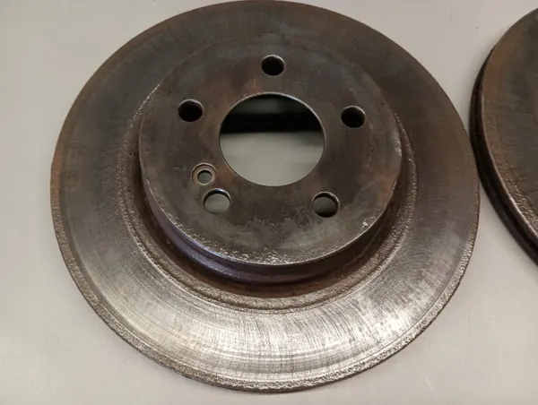 Disques de Frein Arrière OEM TARCZE TYL MERCEDES W204 image 3