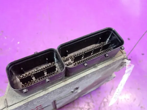 Ordinateur de moteur FIAT 500 08-15 51829540 image 5