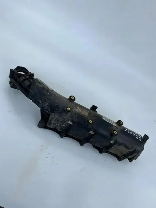 Colector de admisión usado OEM 644029084 para Opel Zafira image 2