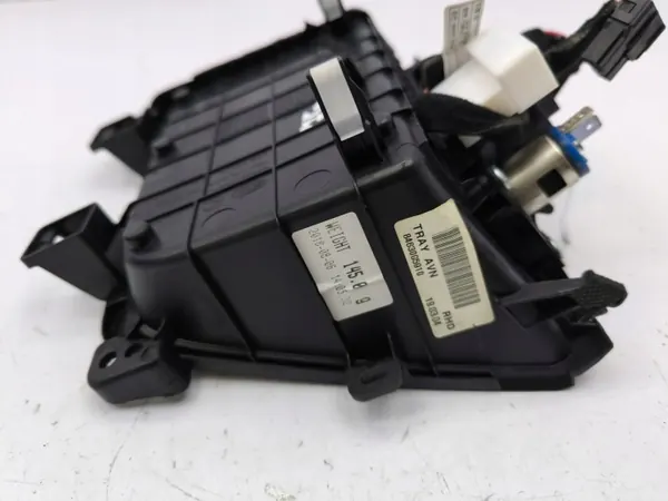 Prise USB Kia Niro 2019 OEM 84632G5900 image 3