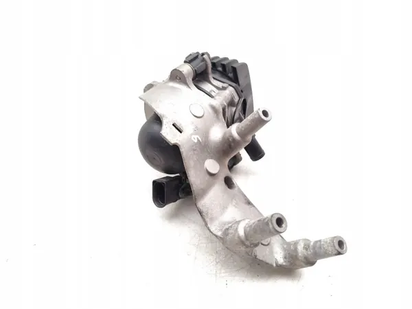 Porsche Cayenne secundaire luchtpomp OEM 7L5959253A image 3