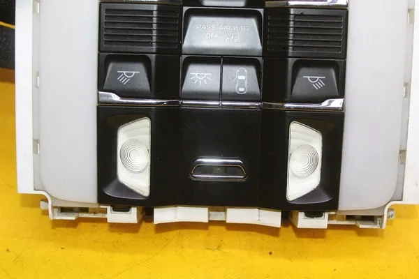 Lumière intérieure pour Porsche Cayenne II 7PP868404NG image 5