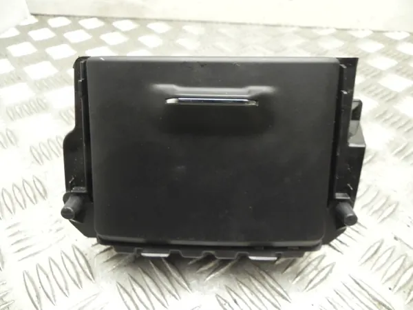 Cendrier Toyota OEM 55431-02020 pour Corolla Berline 2014 image 2
