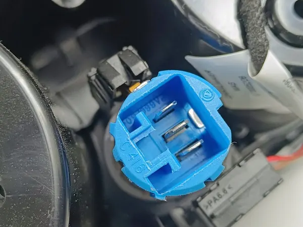 2018 Maserati Levante Gear Shift Frame image 7