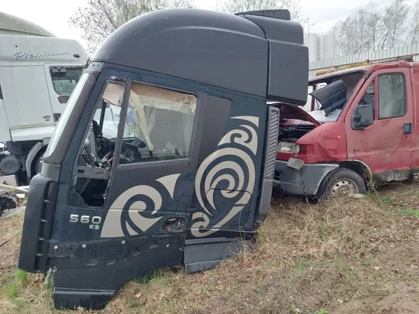 Paljas ohjaamo Iveco Stralis Cursor 13 OEM KABINA GOŁA image 2