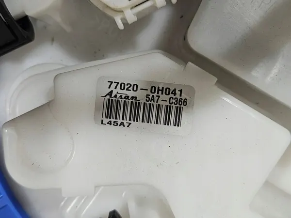 Toyota OE Bränslepump 77001-0H071 77020-0H041 image 4
