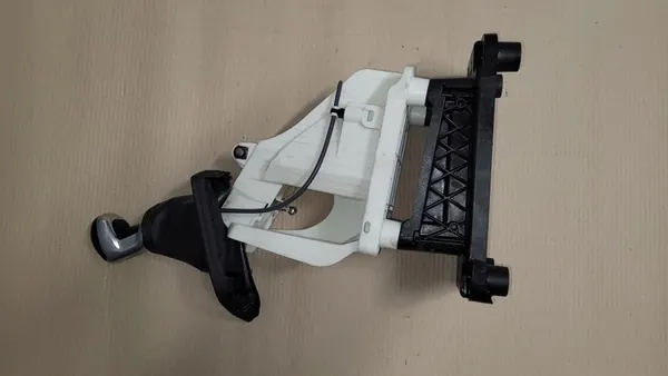 Sélecteur de vitesses Peugeot 3008 II 1.5 Blue HDI OEM image 1