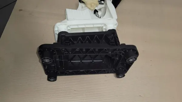 Sélecteur de vitesses Peugeot 3008 II 1.5 Blue HDI OEM image 8