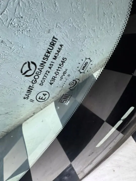 Gebrauchte Mazda OE Frontscheibe OEM 43R-011545 image 6