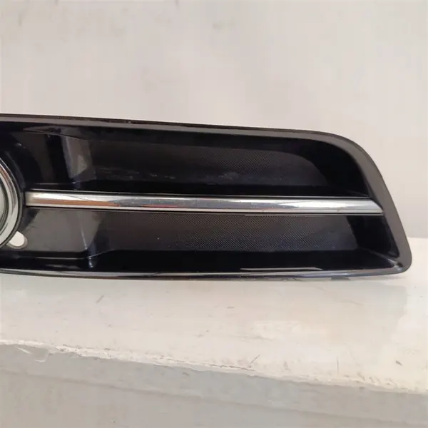 Rejilla de Parachoques Delantero Derecho Audi A3 8P 2009-2012 OEM image 4