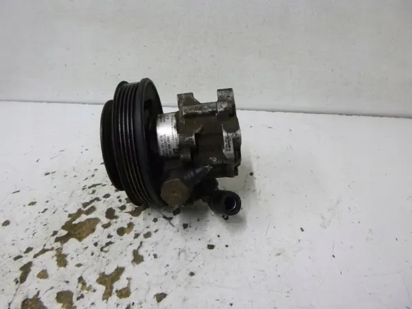Bomba dirección VW Passat B5 8D0145156K OEM image 3