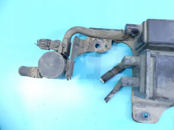 Filtre à charbon OEM 8T43-9D653-AA pour Mazda CX-9 3.7 V6 image 3