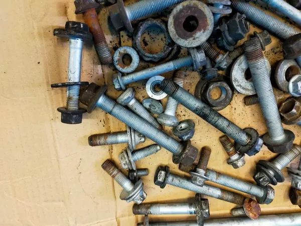 BMW X5 F15 Jousitusruuvit OEM 6,3KG 24/10 image 6