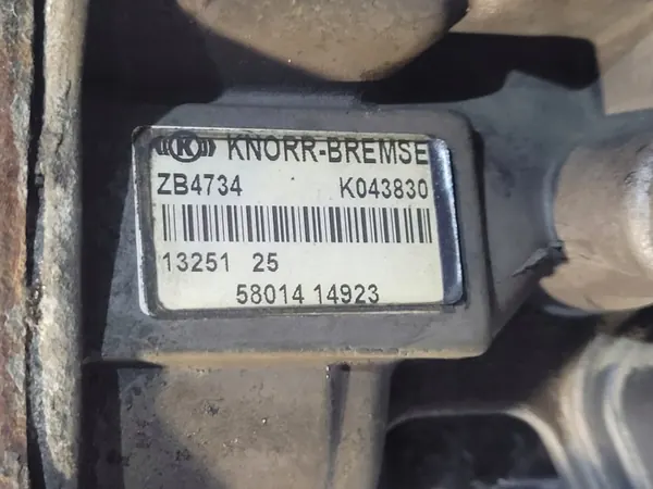 Base de sécheur Iveco Stralis OEM ZB4734 K043830N00 image 3