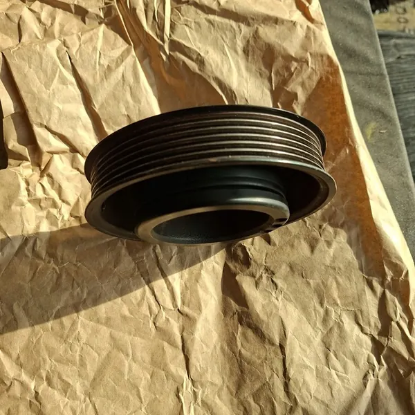 Ford OE BM5G-6B319-BC Polia do virabrequim image 9