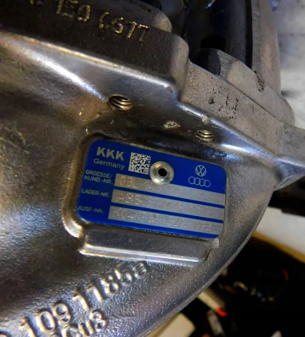 Turboaggregat VW T5 LIFT 2.0 Bi TDI 03L145715J image 6