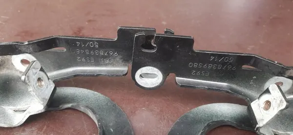 PEUGEOT 2008 I Hood Hinges Left Right 13-19 image 4