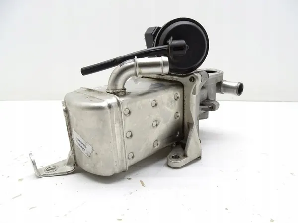 EGR-venttiili Pakokaasujäähdytin Volvo V40 II V60 I S60 II XC60 I 2.0D image 3