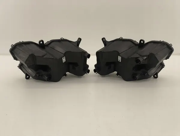 Farol LED Direito Esquerdo VW Golf VIII GTI GTD 21- image 2