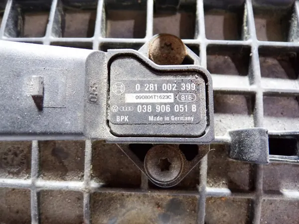 Collecteur d'admission VW OEM 038906051B Golf VI 90kW image 3