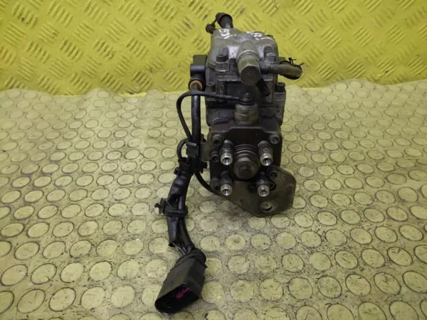 Seat Leon I 1.9 TDI insprutningspump OEM 0460404977 image 4